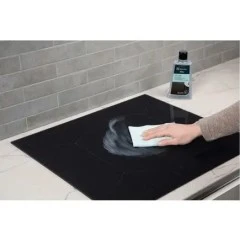 Detergente per piani cottura Electrolux Vitro Care